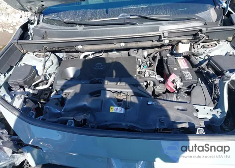 2020 Toyota Rav4 Xle z USA, uszkodzony, nr VIN 2T3P1RFVXLW138275